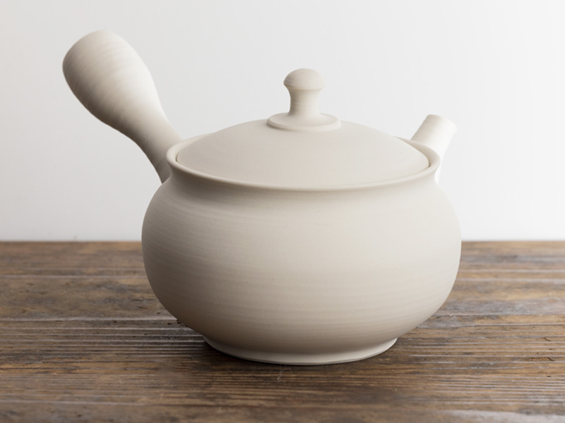 Tokoname-yaki kyusu teapot by Maekawa Junzô 180 ml Tokoname-yaki kyusu teapot by Maekawa Junzô 180 ml