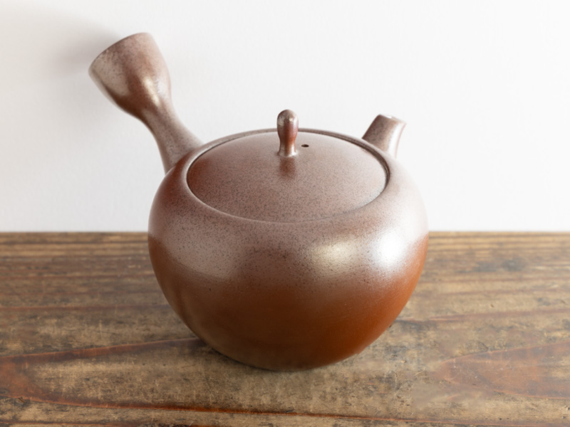 Banko-yaki kyûsu teapot by Ôtsuki Shun 220 ml Banko-yaki kyûsu teapot by Ôtsuki Shun 220 ml