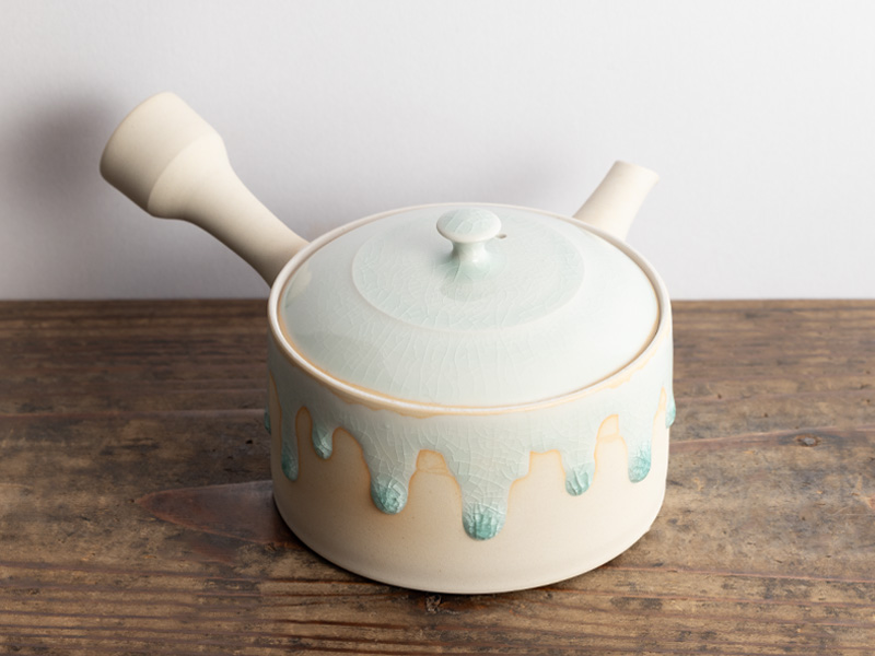 Kyûsu teapot from Tokoname by Fujita Tokuta 180 ml Kyûsu teapot from Tokoname by Fujita Tokuta 180 ml