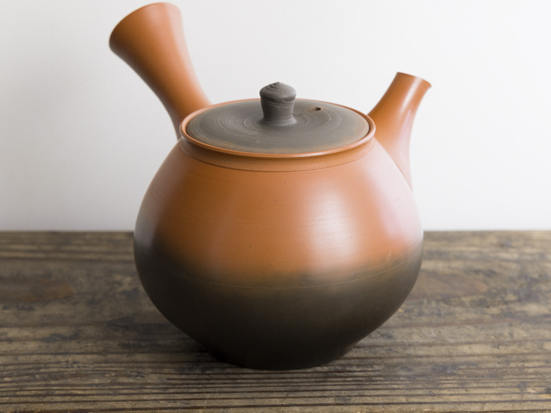 Tokoname-yaki kyusu teapot by Iwase Kôji 260ml Tokoname-yaki kyusu teapot by Iwase Kôji 260ml