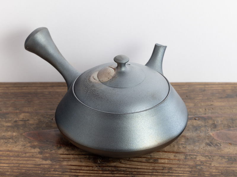 Kyûsu teapot from Tokoname by Fujita Tokuta 240ml Kyûsu teapot from Tokoname by Fujita Tokuta 240ml
