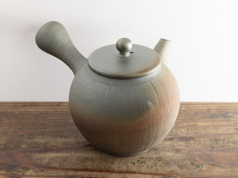 Tokoname-yaki Kyûsu teapot, by Itô Seiji, 240 ml Tokoname-yaki Kyûsu teapot, by Itô Seiji, 240 ml