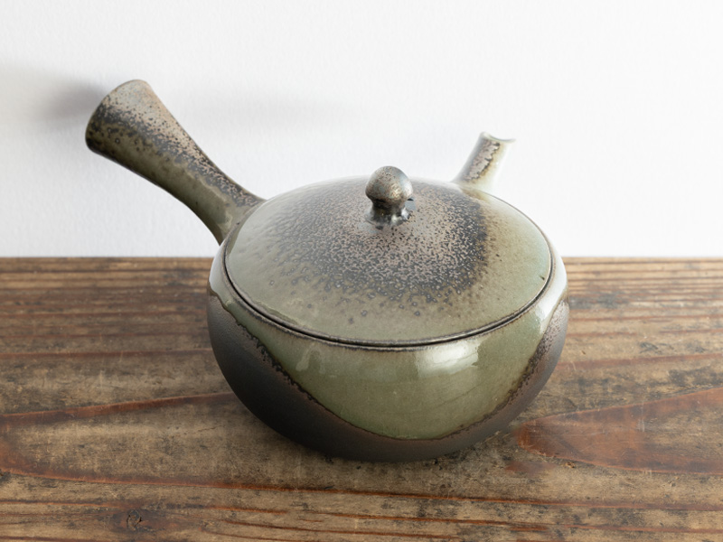 Kyusu teapot from Tokoname by Sawada Tomohiro 170ml Kyusu teapot from Tokoname by Sawada Tomohiro 170ml