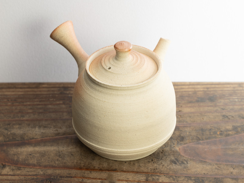 Kyûsu teapot by Hattori Takayoshi 190 ml Kyûsu teapot by Hattori Takayoshi 190 ml