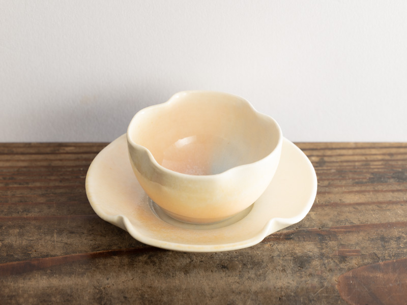 Tea cup from Tokoname by Miyoshi Shiori 50 ml Tea cup from Tokoname by Miyoshi Shiori 50 ml