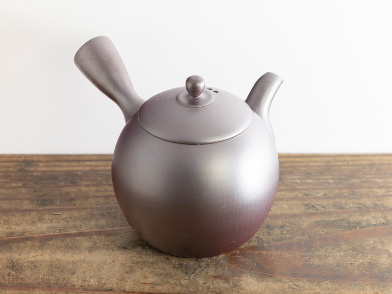 Banko-yaki kyusu teapot "mangetsu" by Bigetsu 160 ml Banko-yaki kyusu teapot "mangetsu" by Bigetsu 160 ml